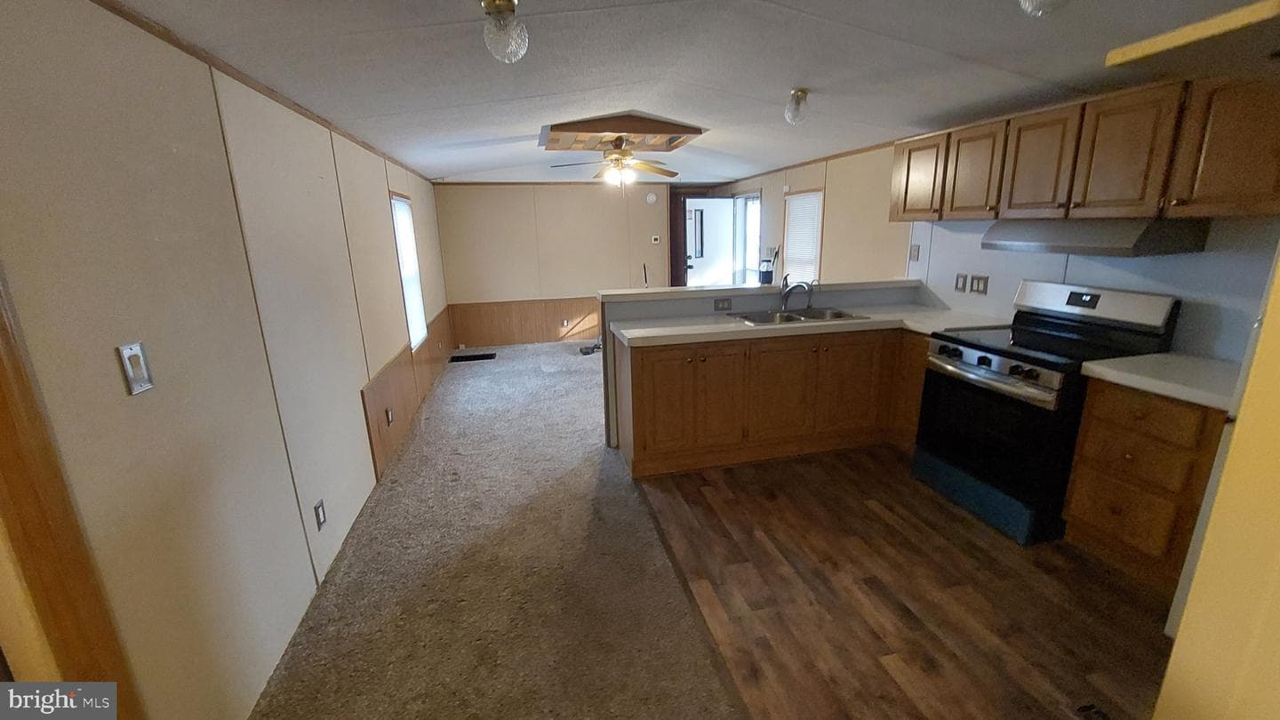 836 Buttonwood Avenue photo 12