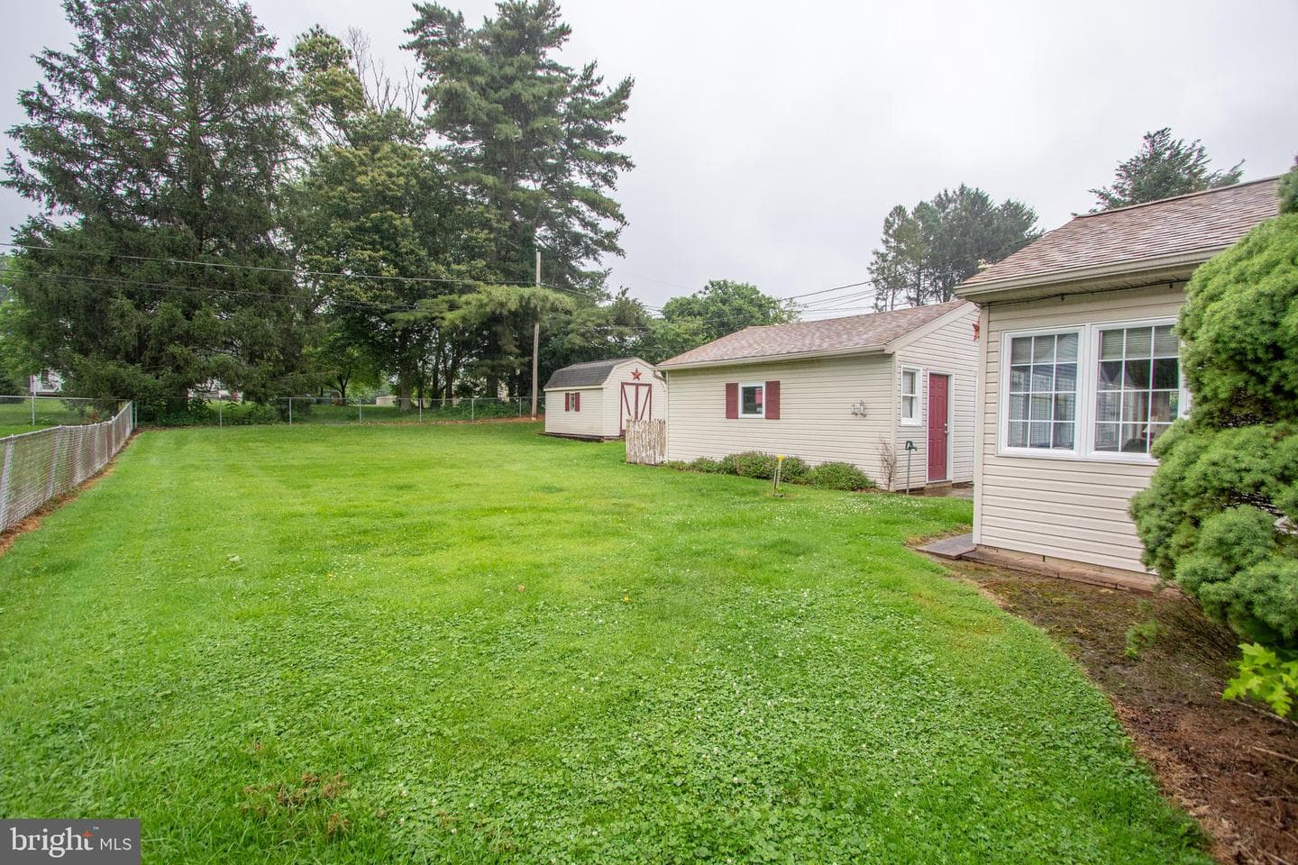 1327 Park Avenue photo 10