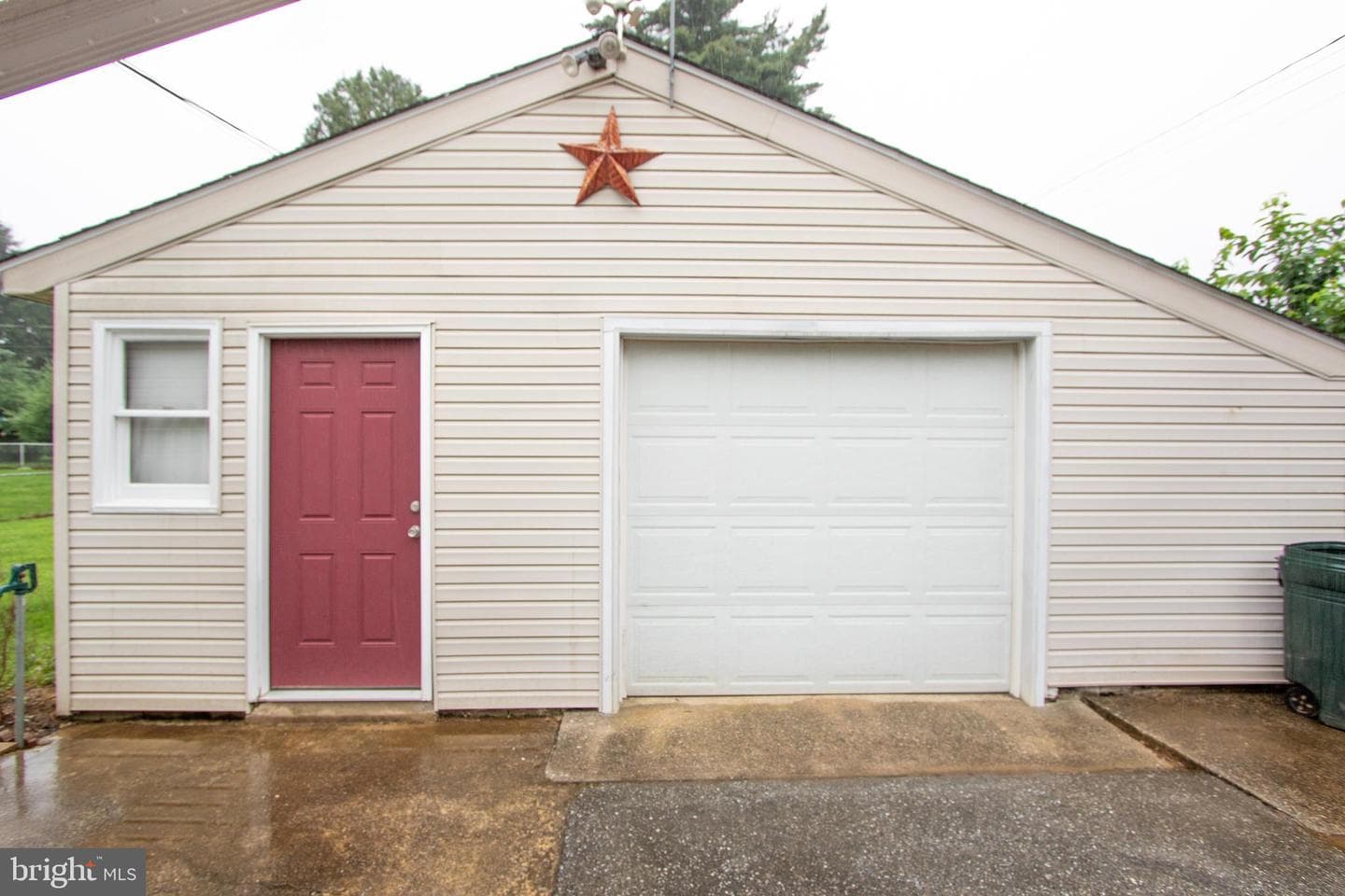 1327 Park Avenue photo 12