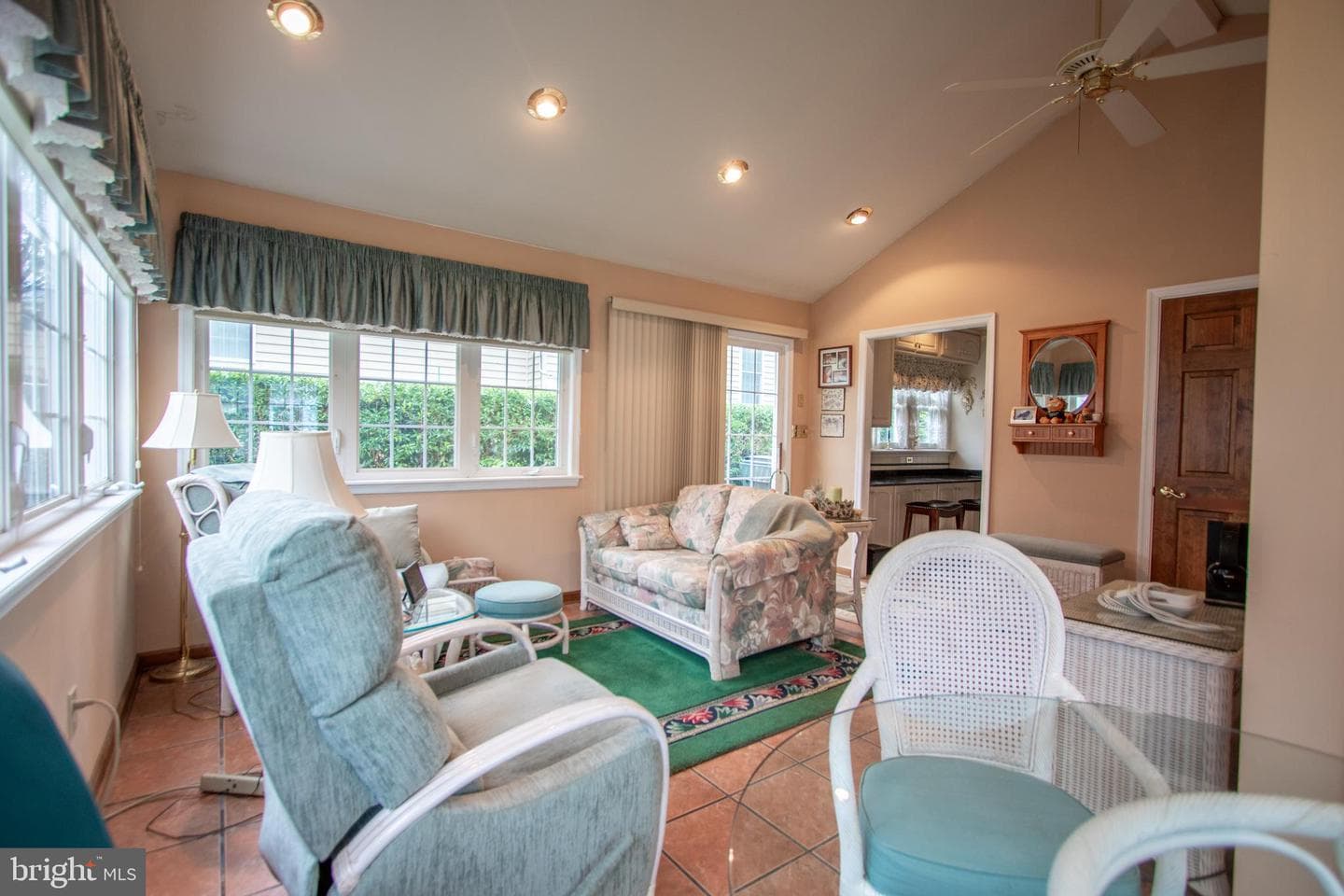 1327 Park Avenue photo 19
