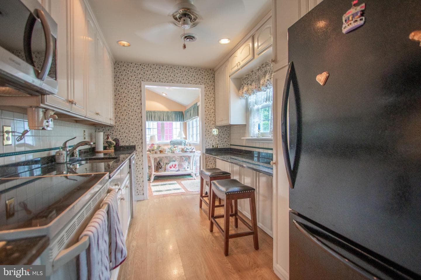 1327 Park Avenue photo 22