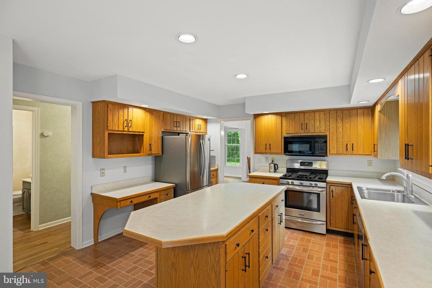 1503 Calhoun Lane photo 9
