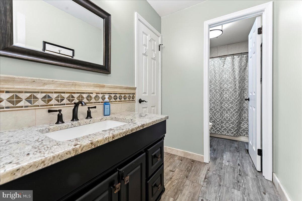1130 Delaware Lane photo 20