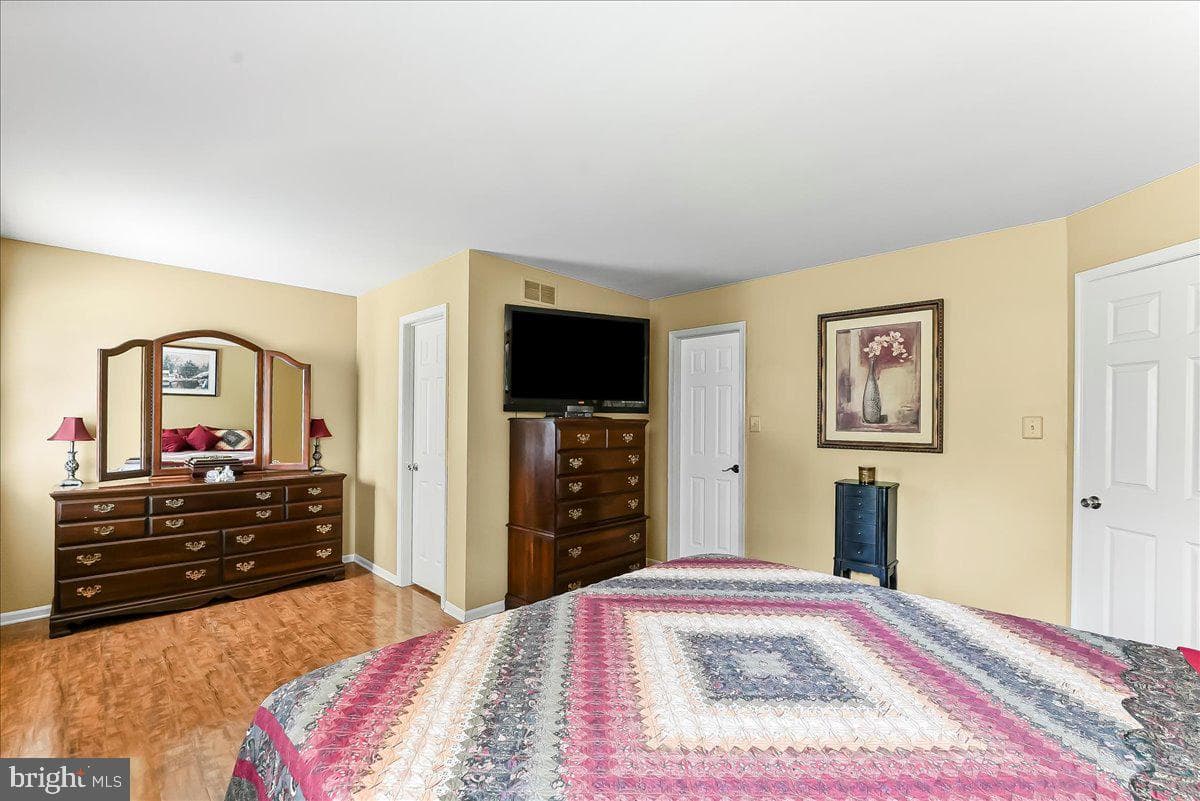 1130 Delaware Lane photo 21