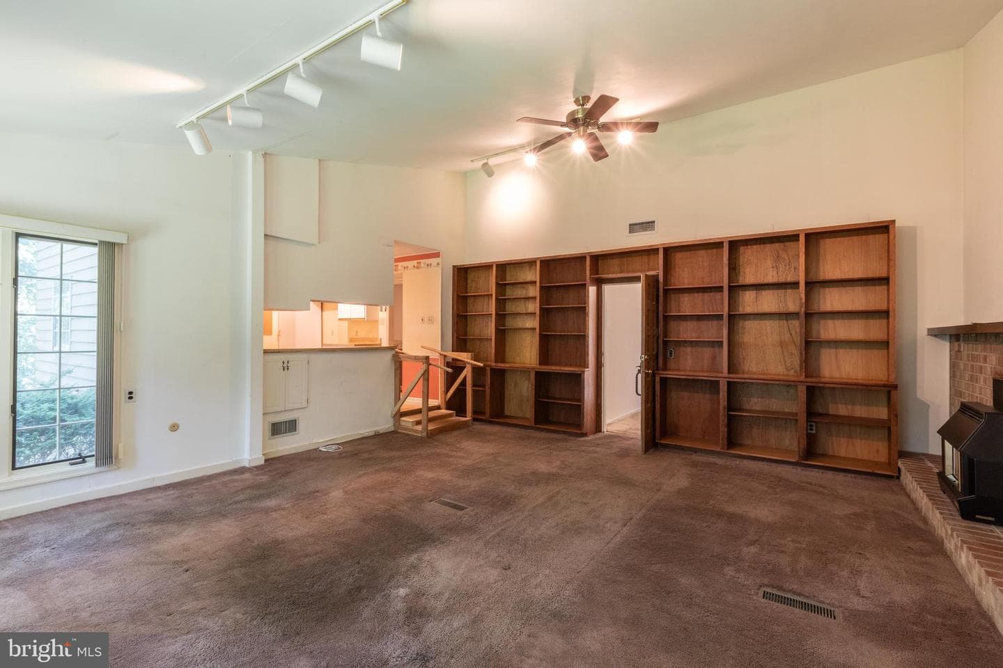 402 Howell Road photo 19