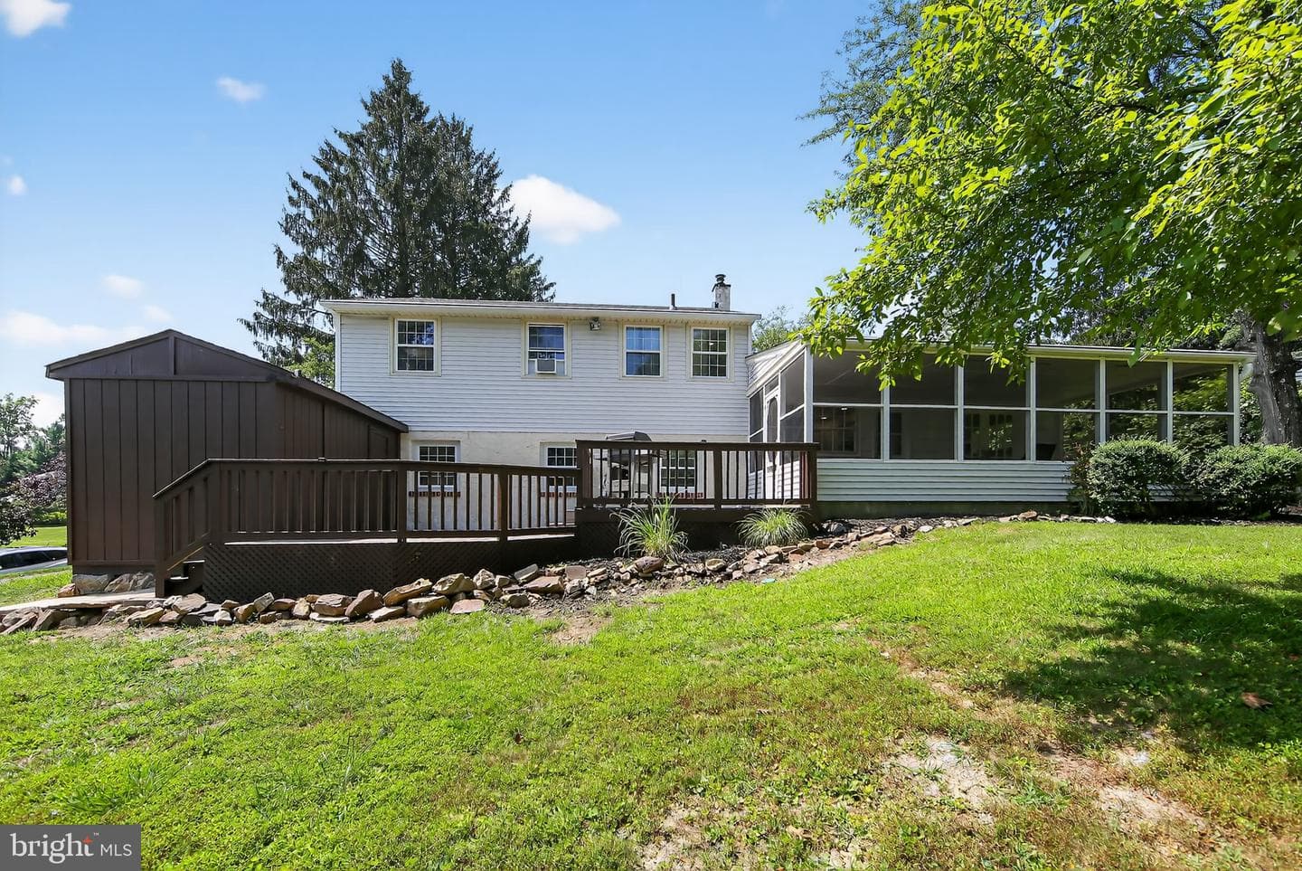 405 Edgewood Drive photo 31