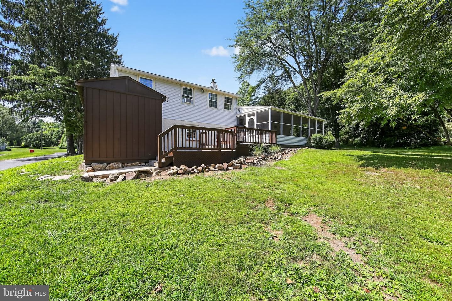 405 Edgewood Drive photo 32