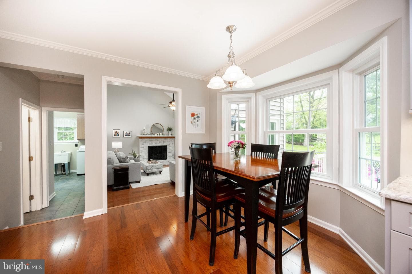 211 Ravenwood Road photo 10