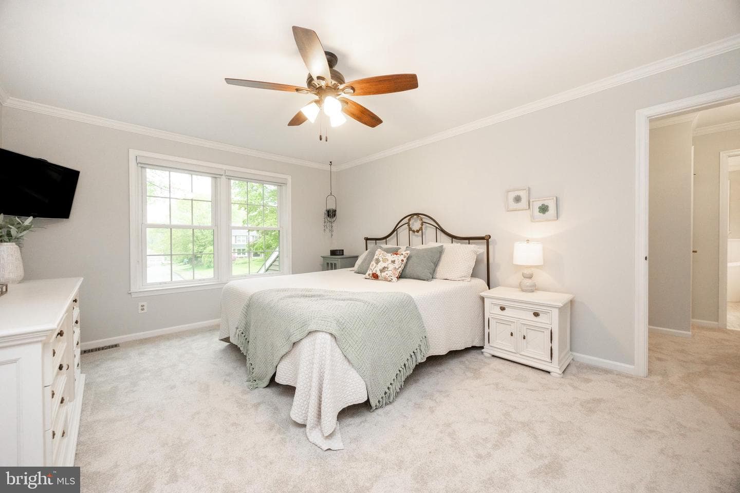 211 Ravenwood Road photo 16