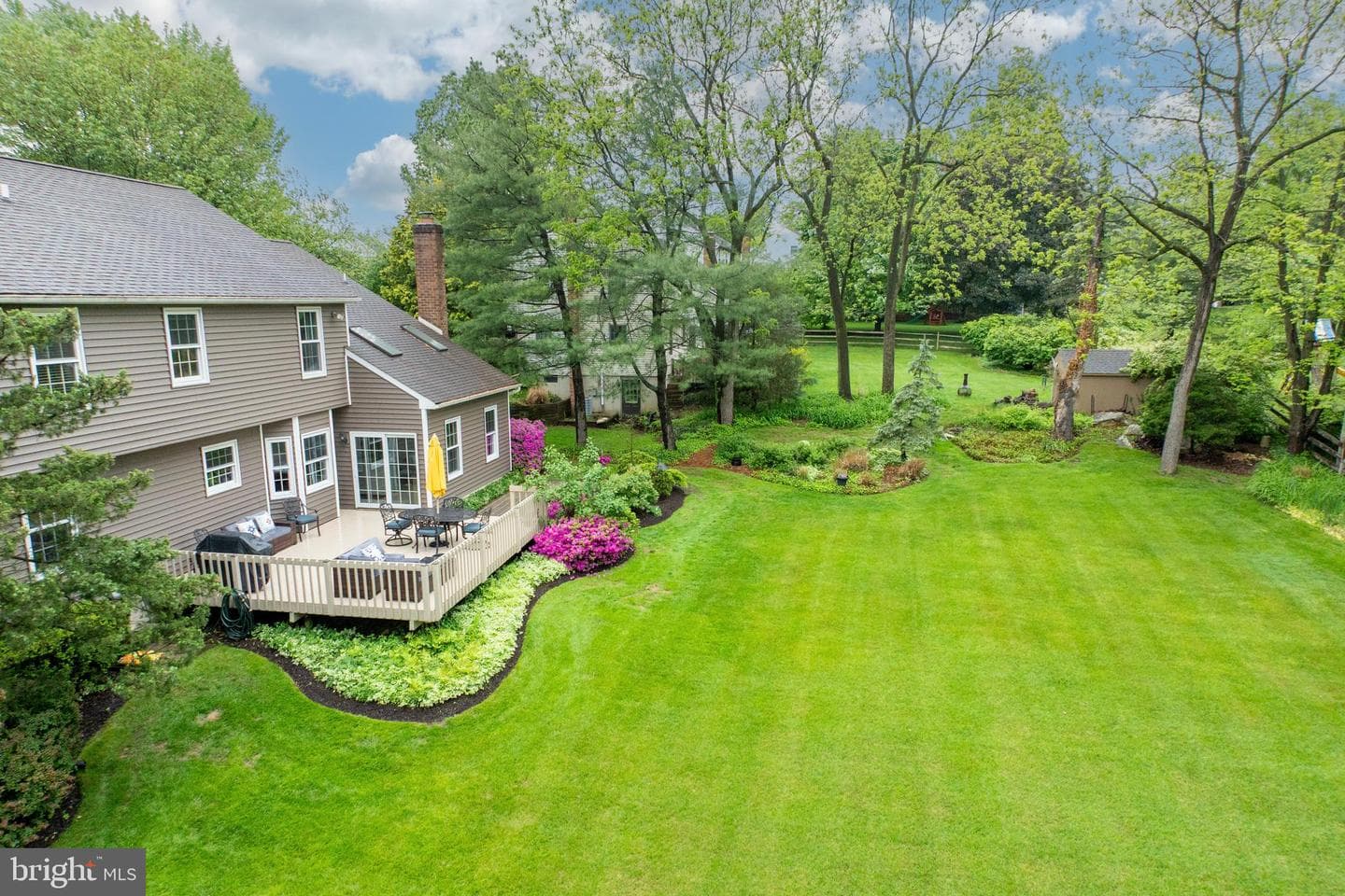 211 Ravenwood Road photo 21
