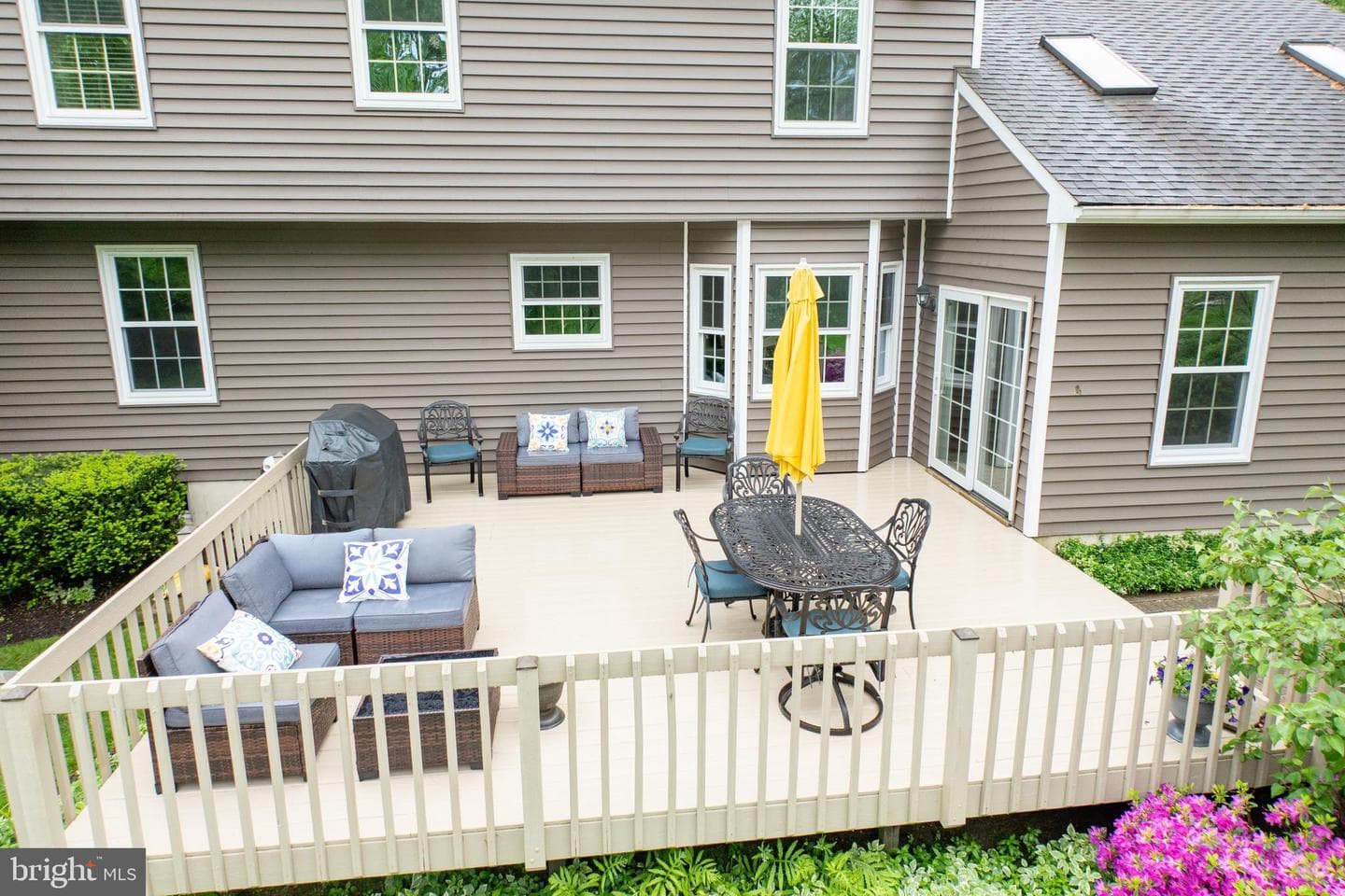 211 Ravenwood Road photo 23