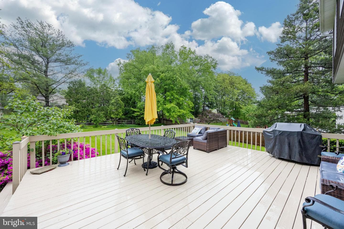 211 Ravenwood Road photo 24
