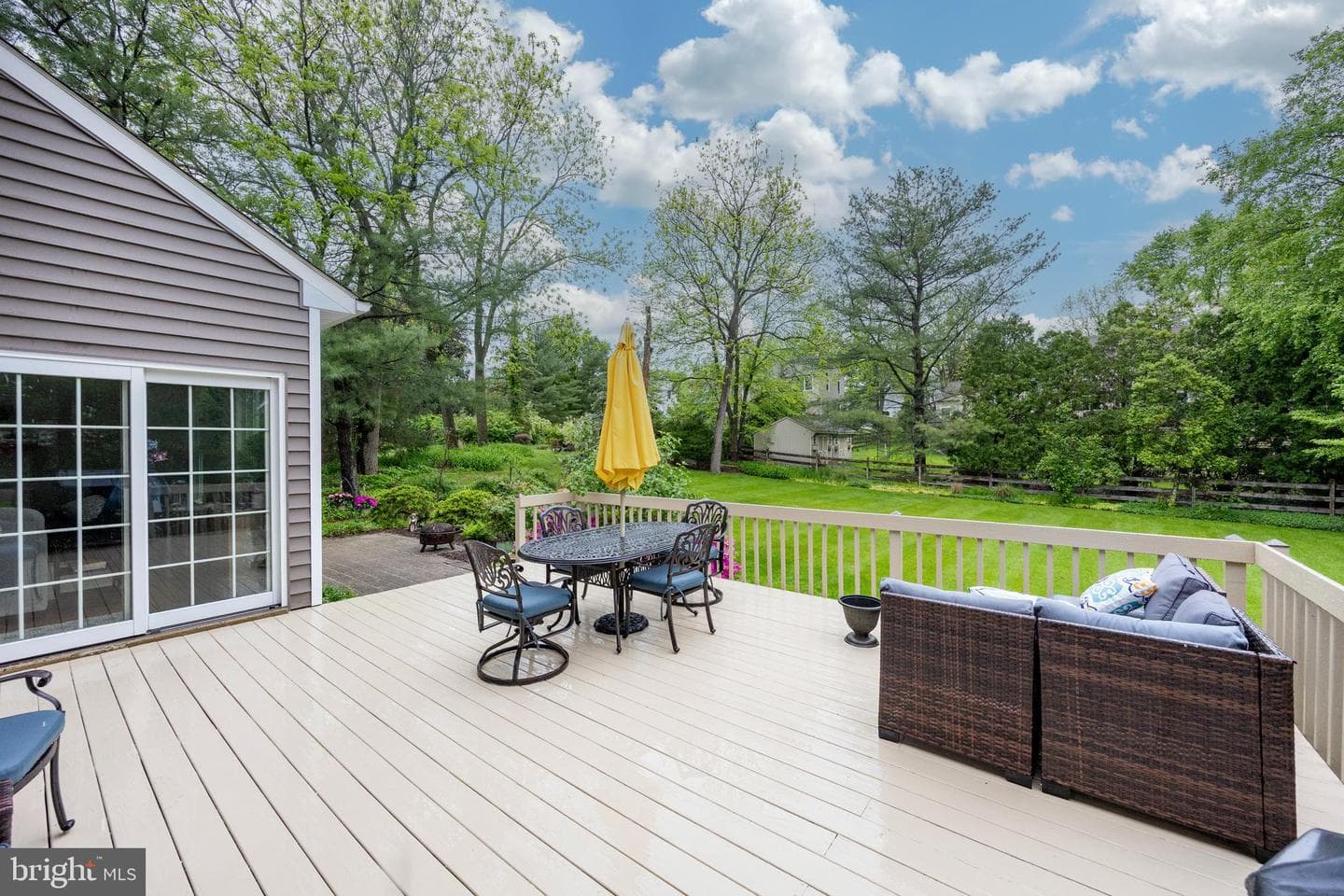 211 Ravenwood Road photo 25