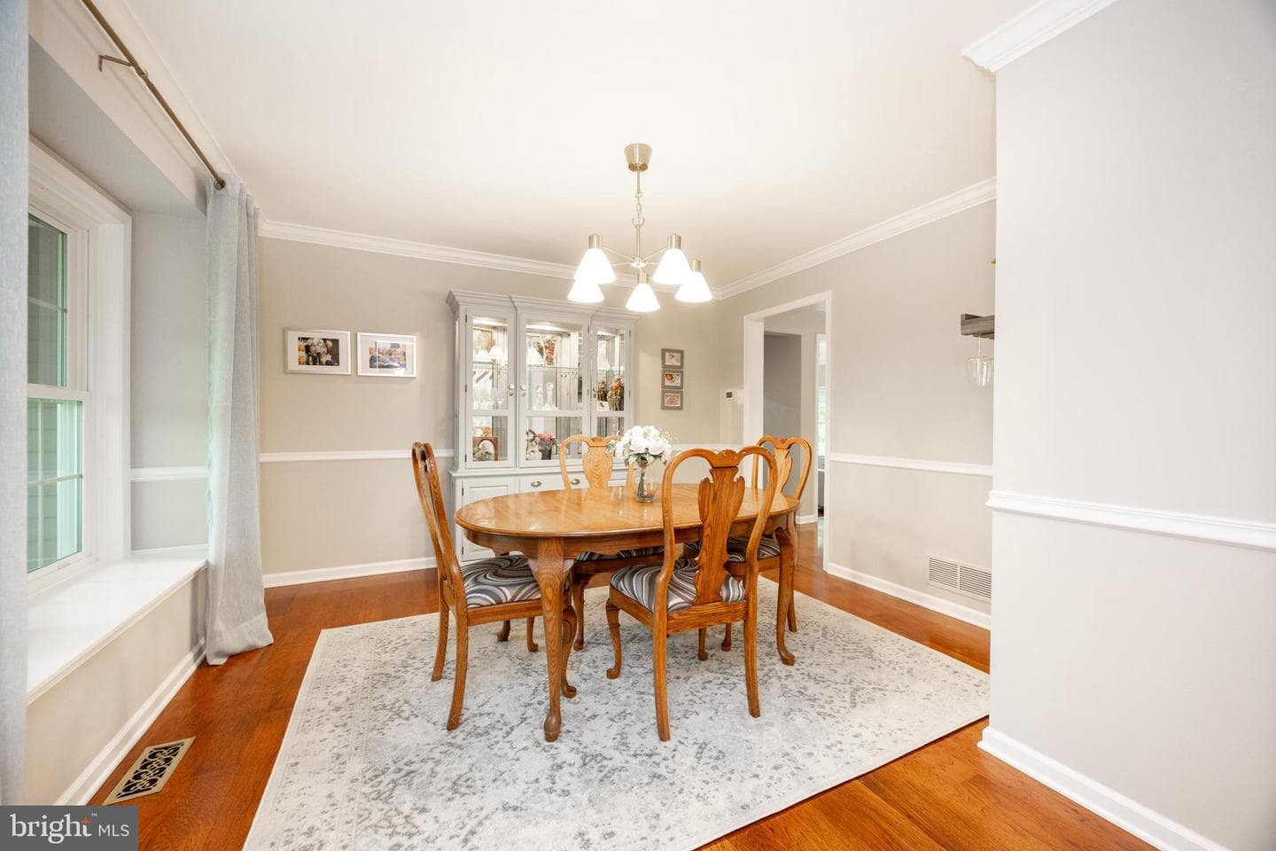 211 Ravenwood Road photo 30