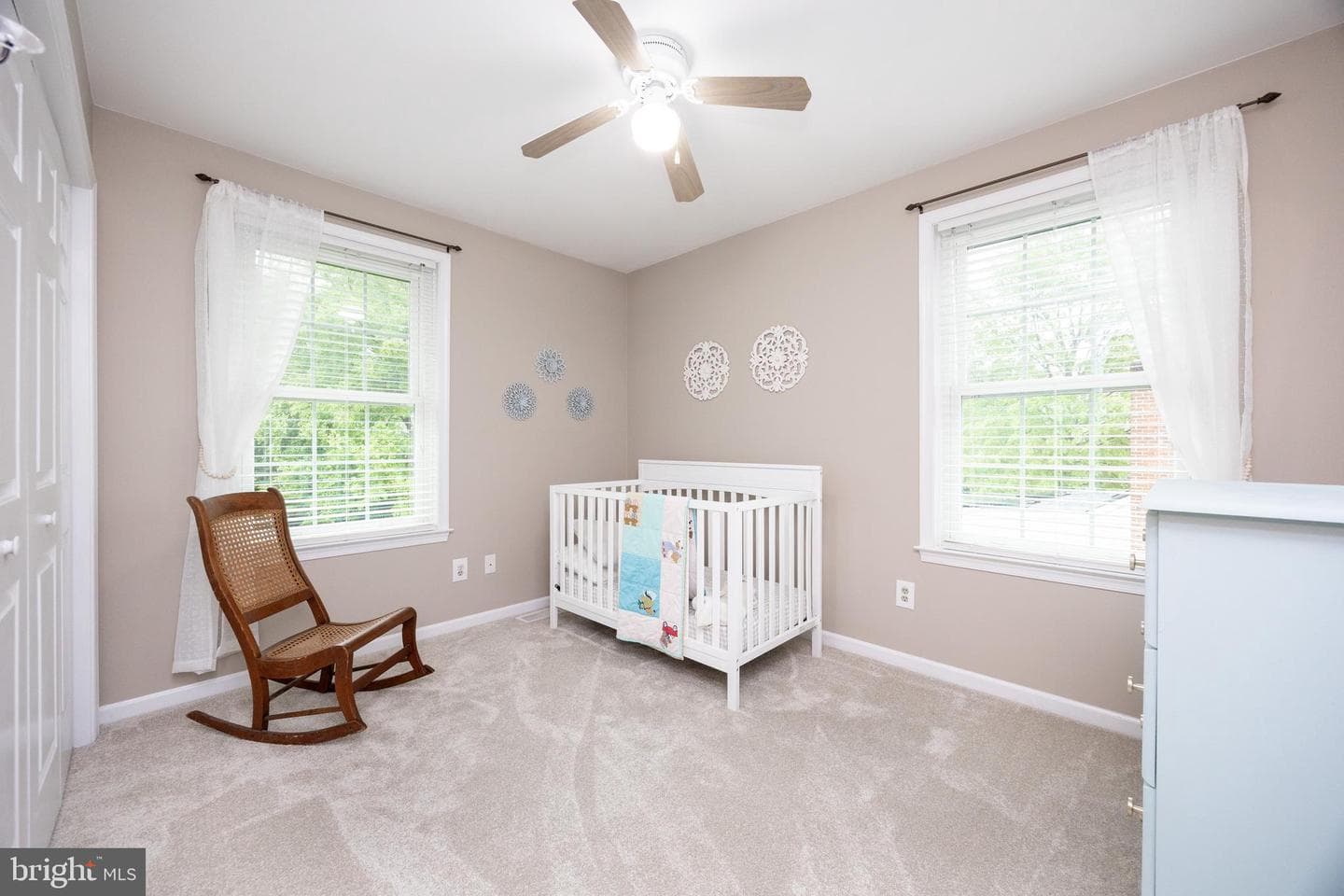211 Ravenwood Road photo 36