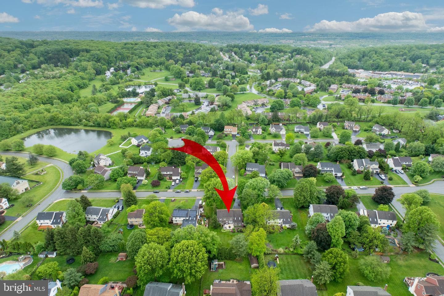 211 Ravenwood Road photo 44