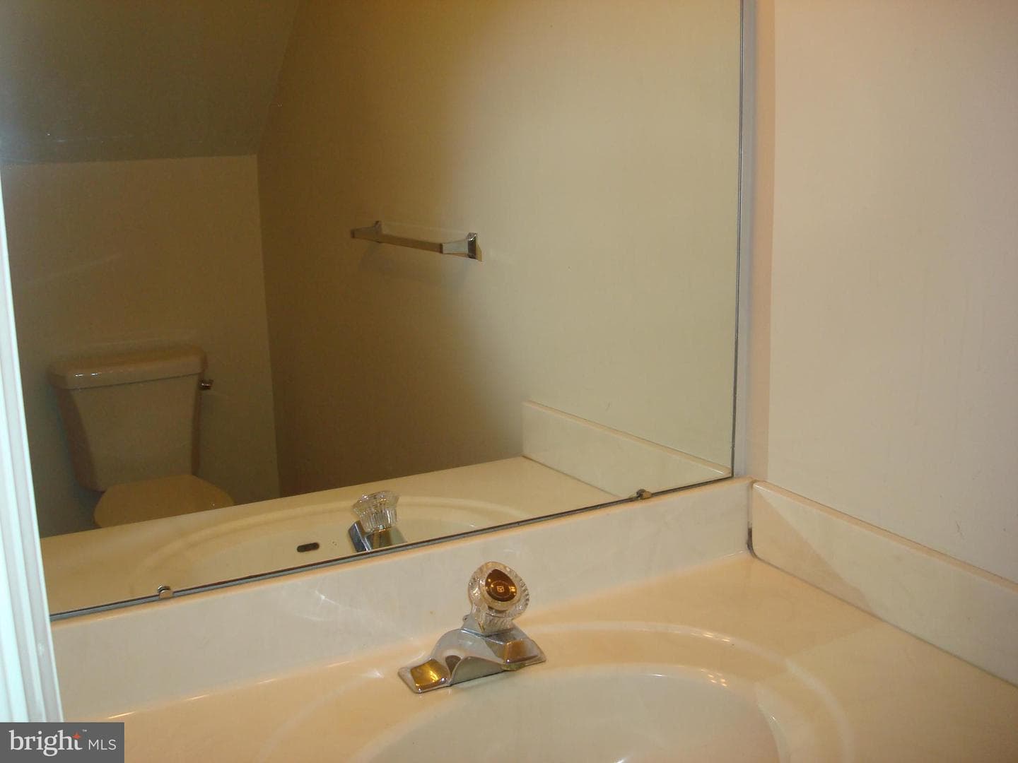 1704 Stoneham Drive photo 16