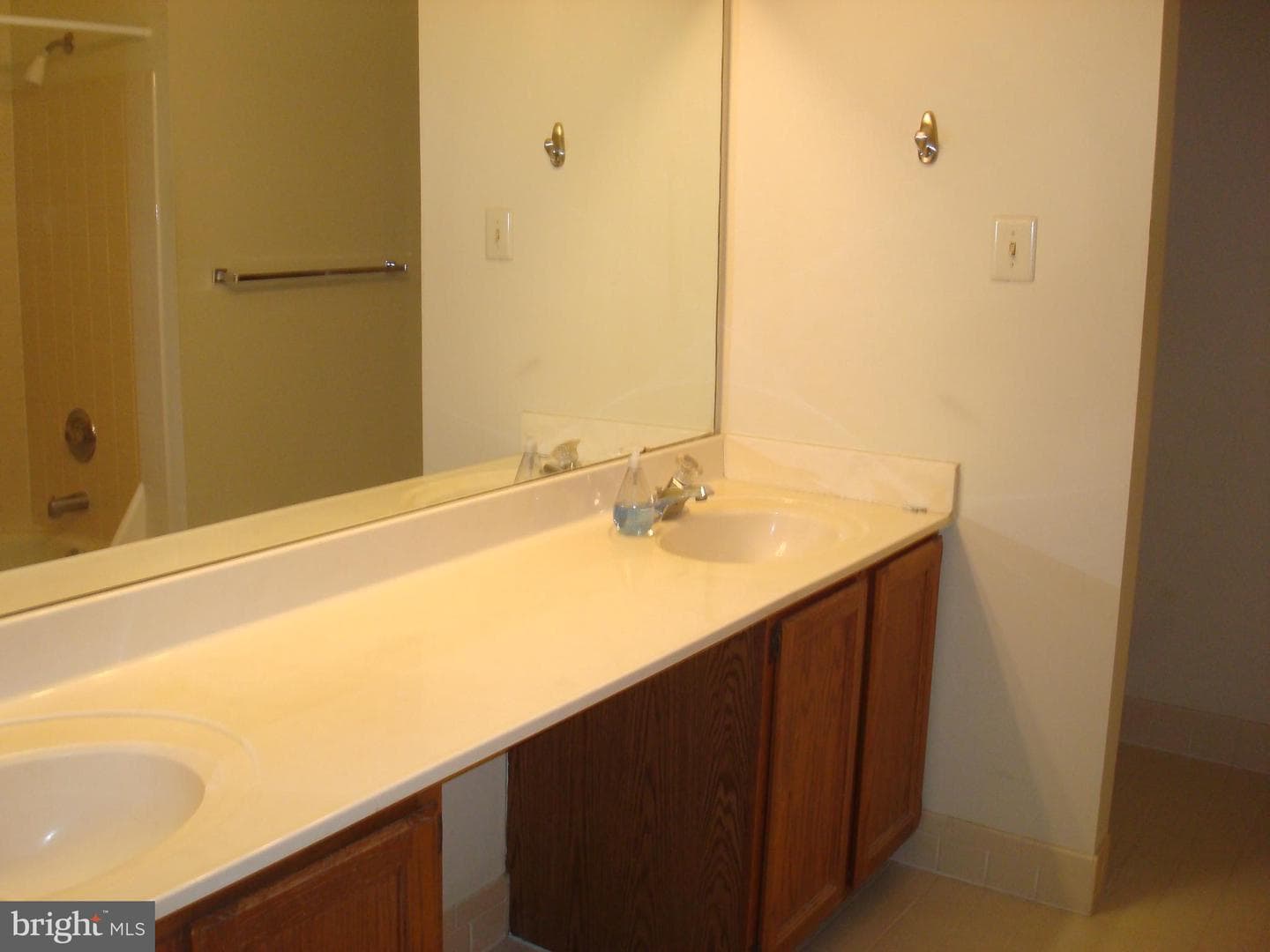 1704 Stoneham Drive photo 20