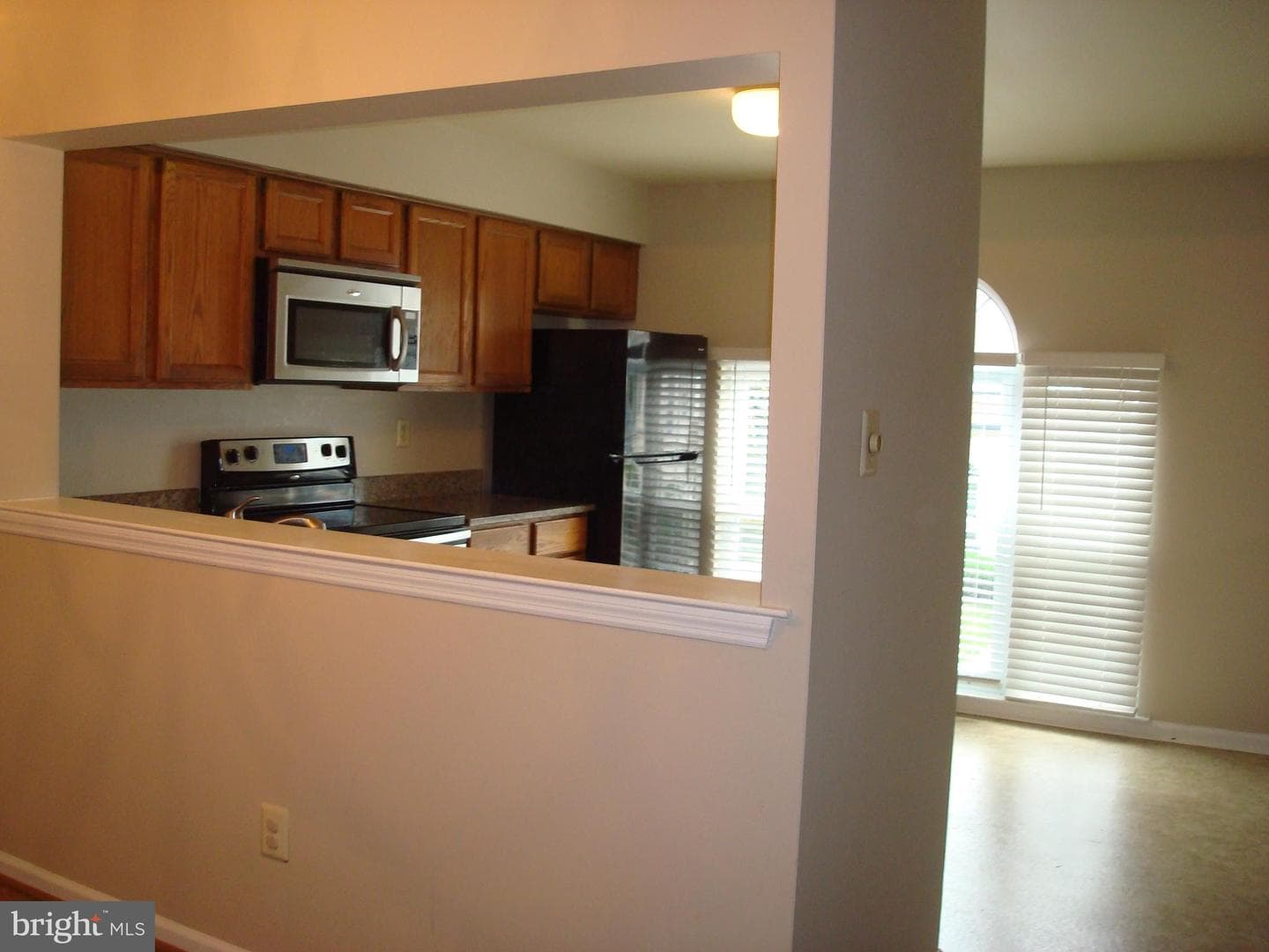 1704 Stoneham Drive photo 3