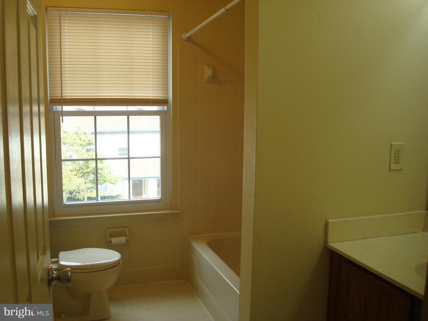 1704 Stoneham Drive photo 32
