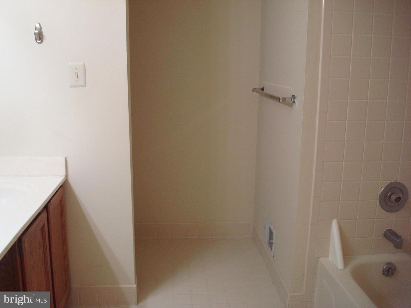 1704 Stoneham Drive photo 36