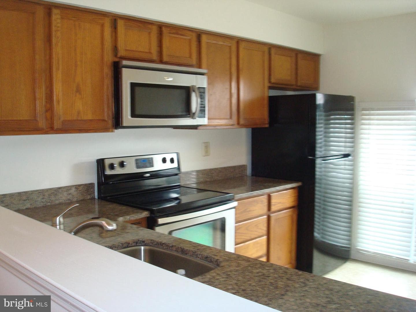 1704 Stoneham Drive photo 8