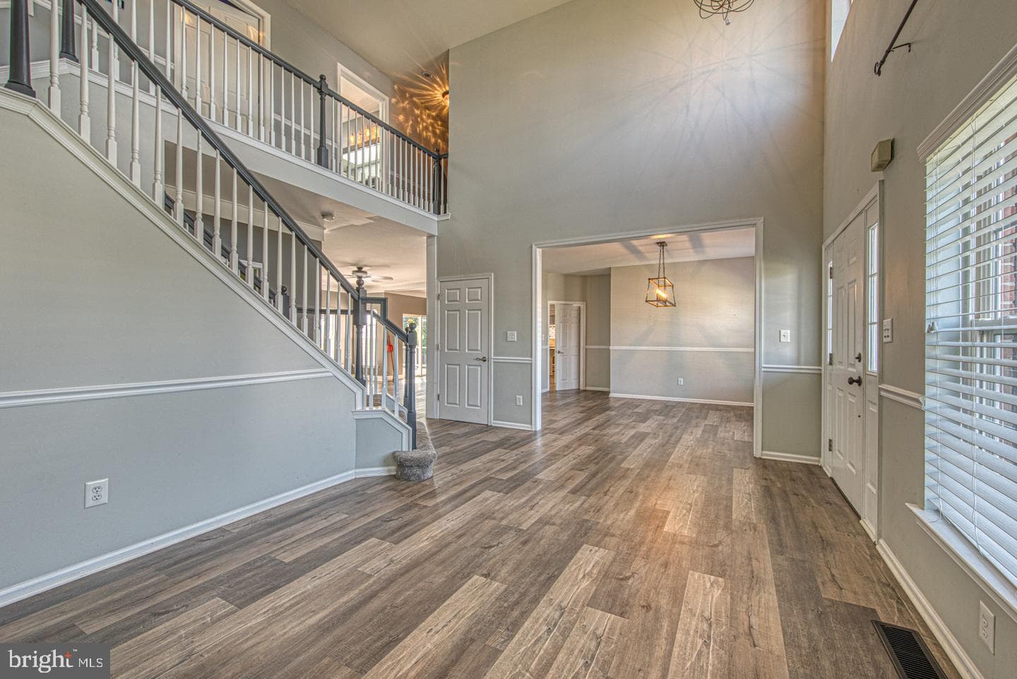 732 Slate Hill Drive photo 5