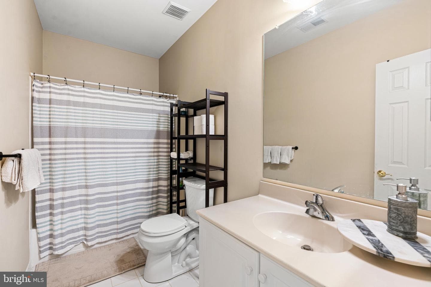 133 Talbot Drive photo 40
