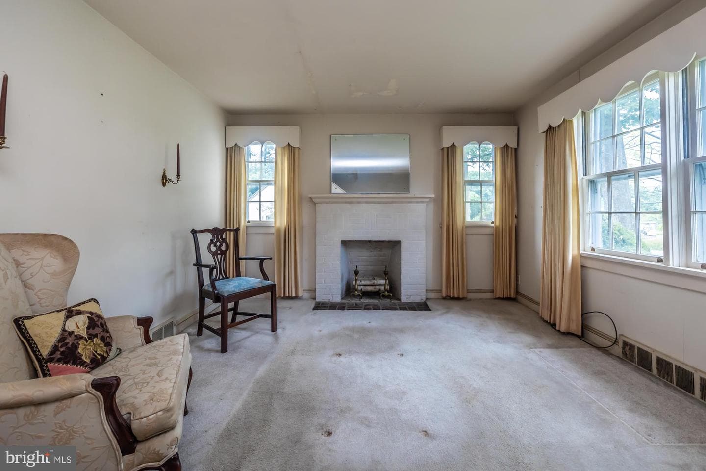 8 Stanton Avenue photo 3