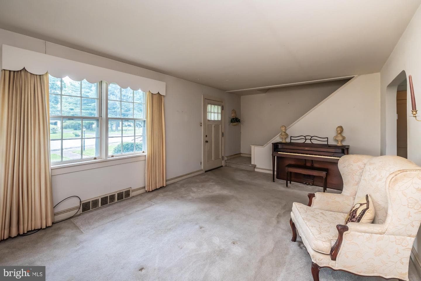 8 Stanton Avenue photo 5