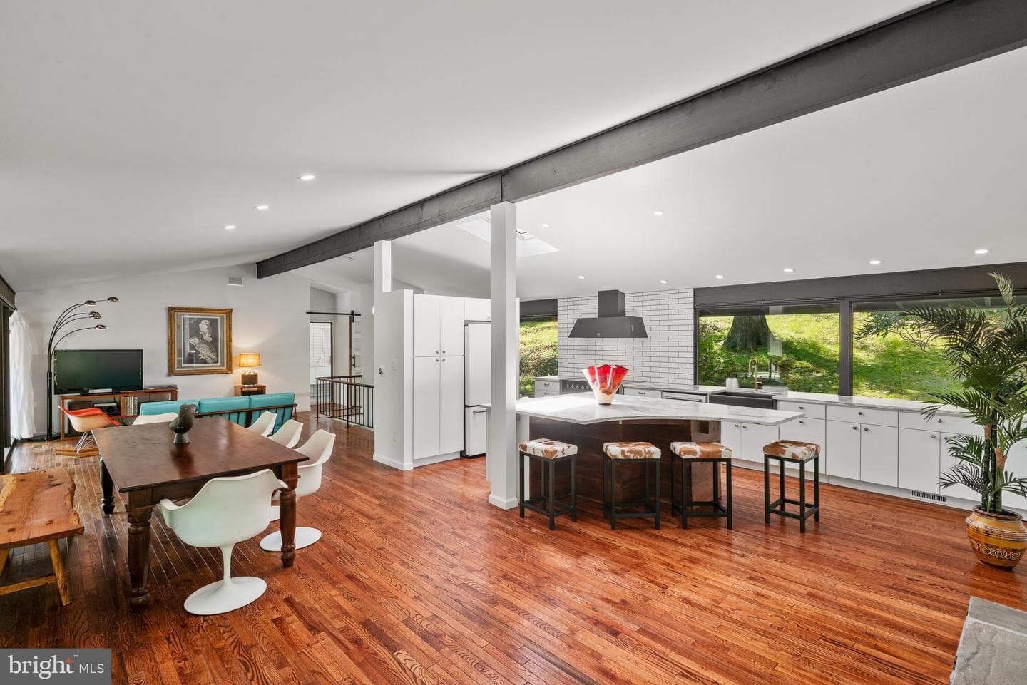 244 Vincent Road photo 15