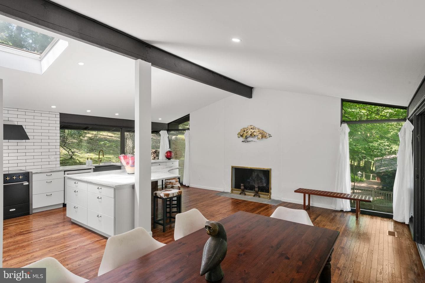 244 Vincent Road photo 18