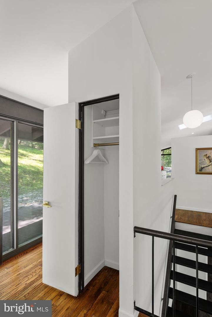 244 Vincent Road photo 31