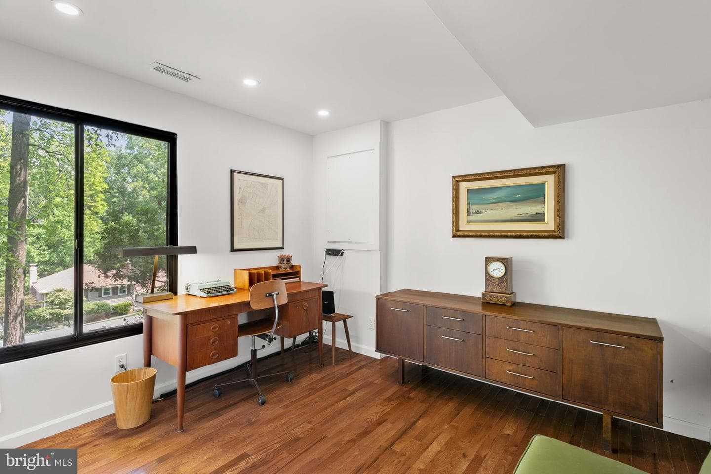 244 Vincent Road photo 42