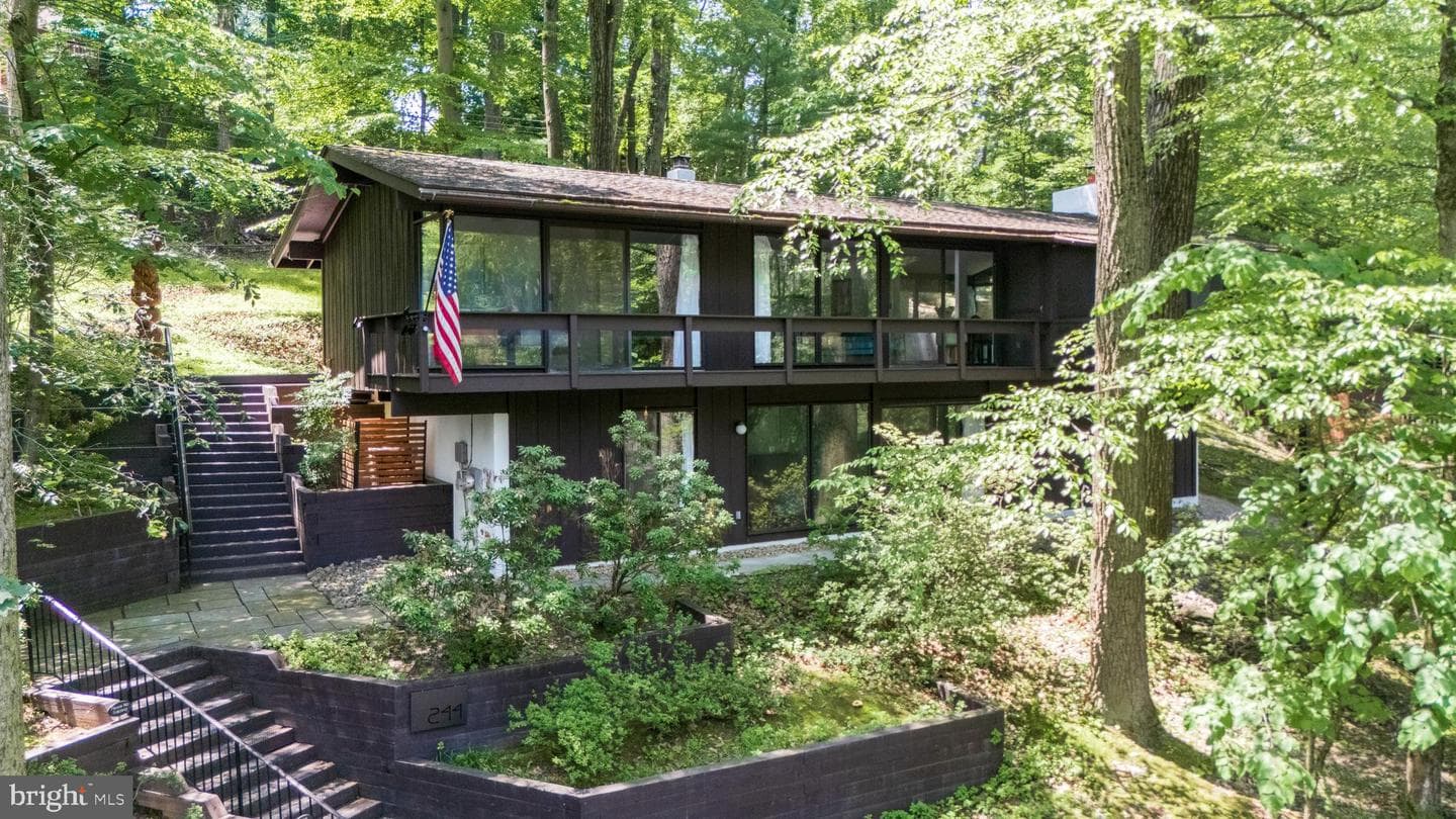 244 Vincent Road photo 53