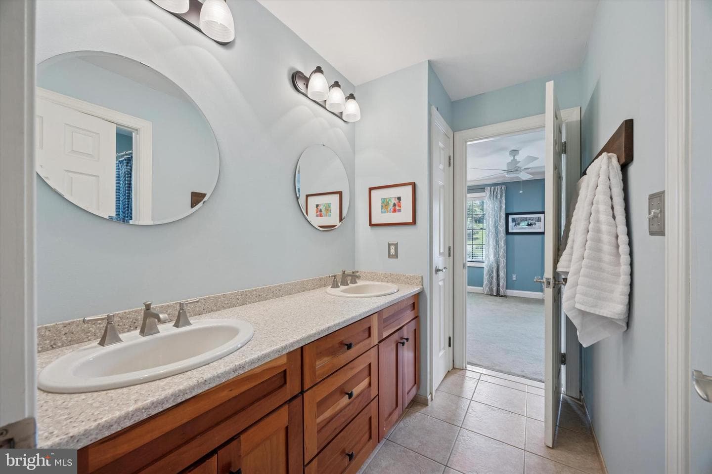 150 Waterview Drive photo 24