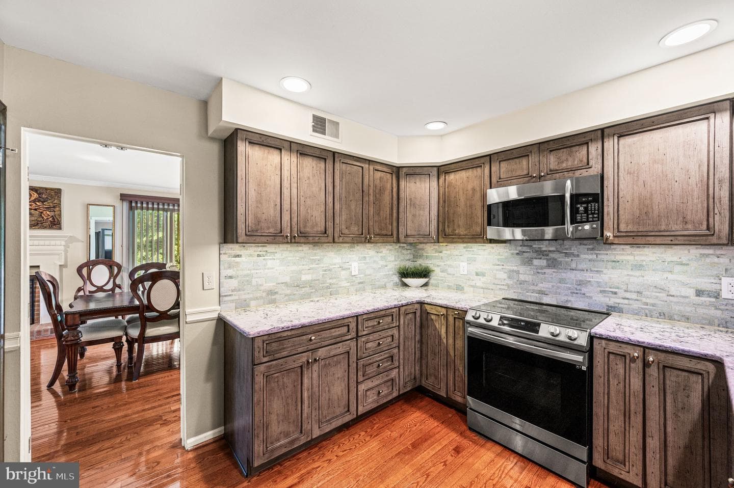 1107 Mews Lane photo 14