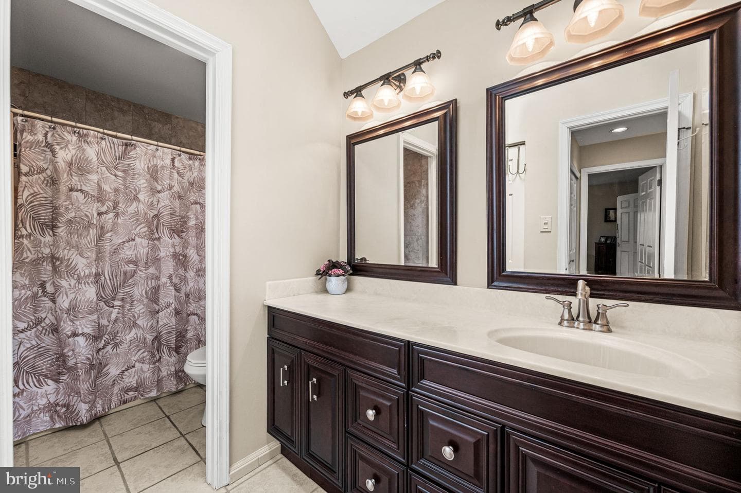 1107 Mews Lane photo 31