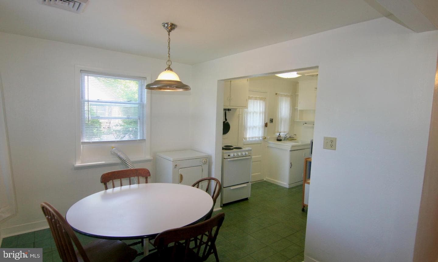 140 Carson Street photo 9