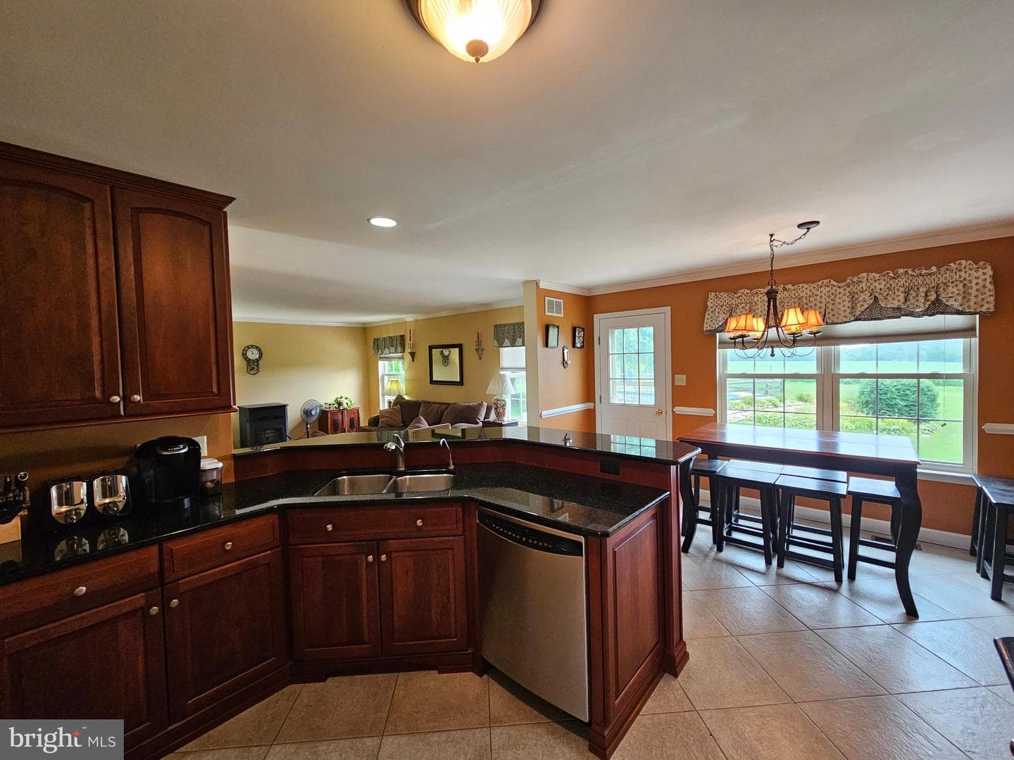 410 Chestnut Tree Road photo 7