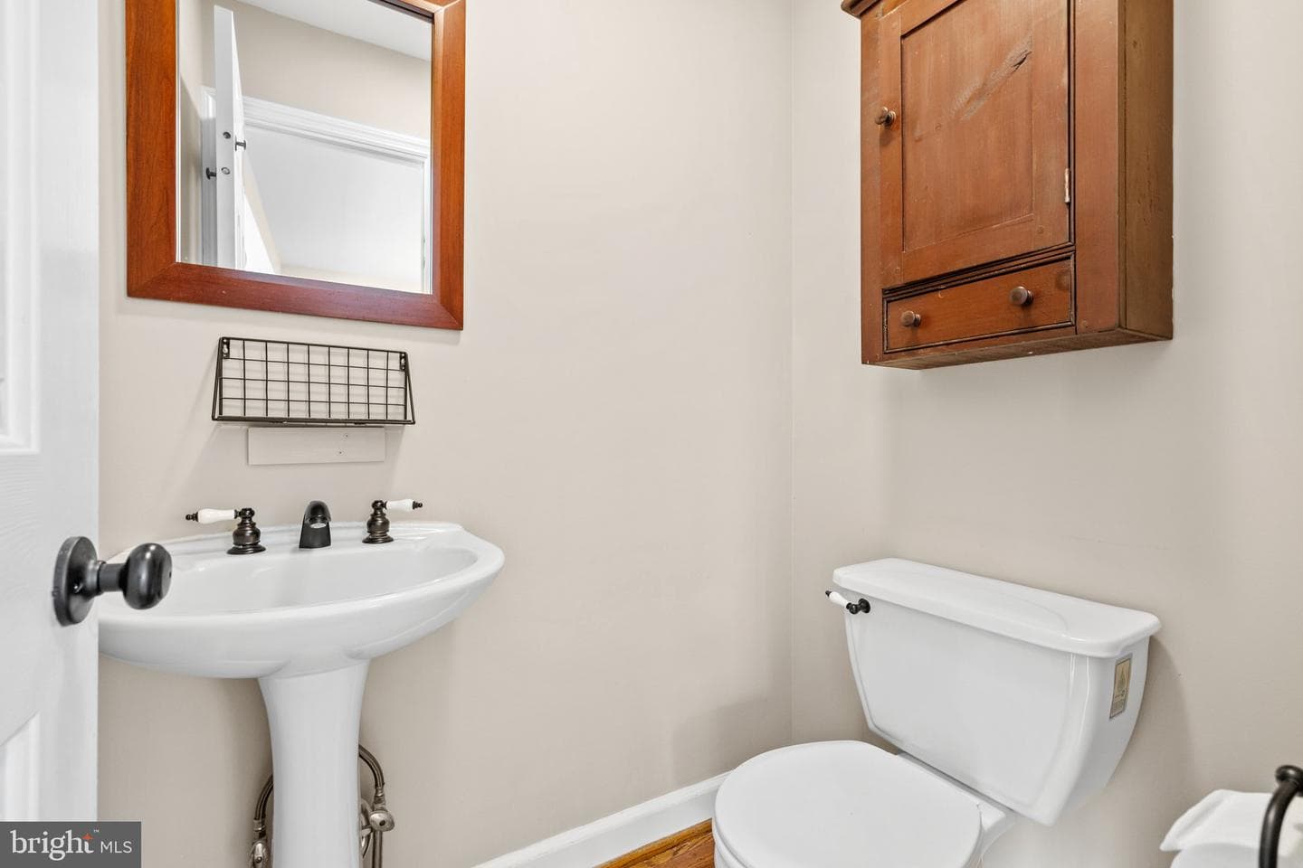 28 Crest Avenue photo 7