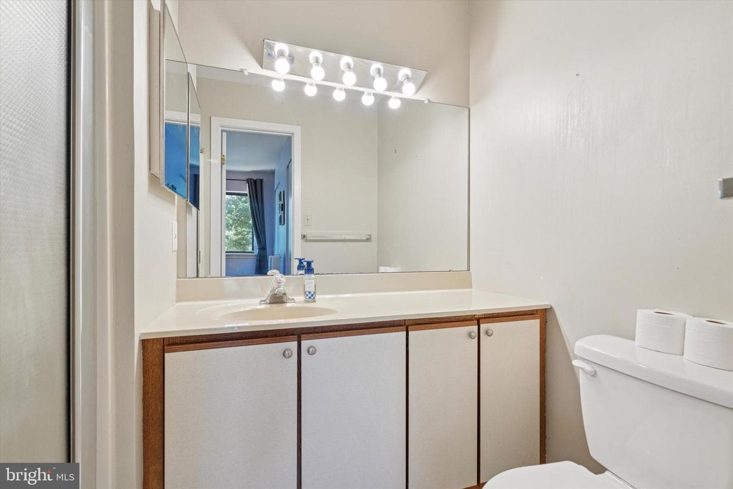 500 Lynetree Drive #1-C photo 14