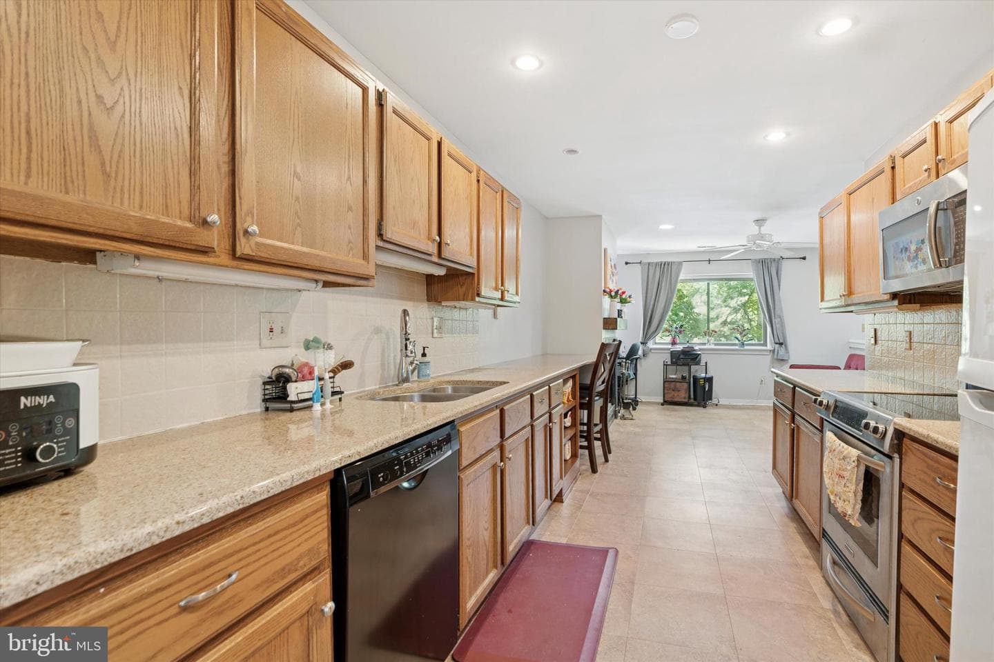 500 Lynetree Drive #1-C photo 5