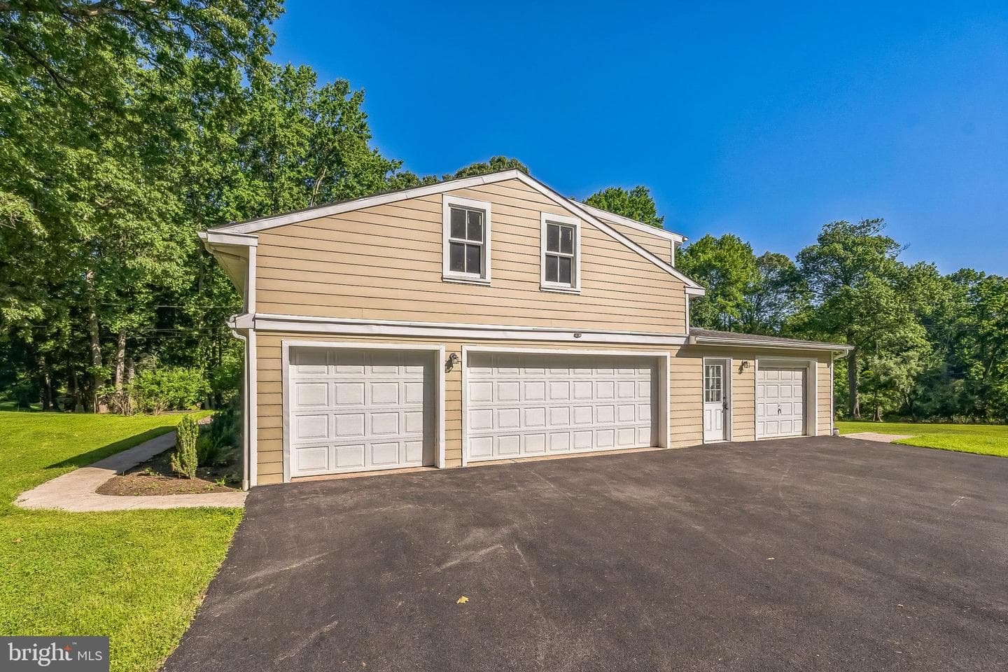 1331 Piedmont Drive photo 5