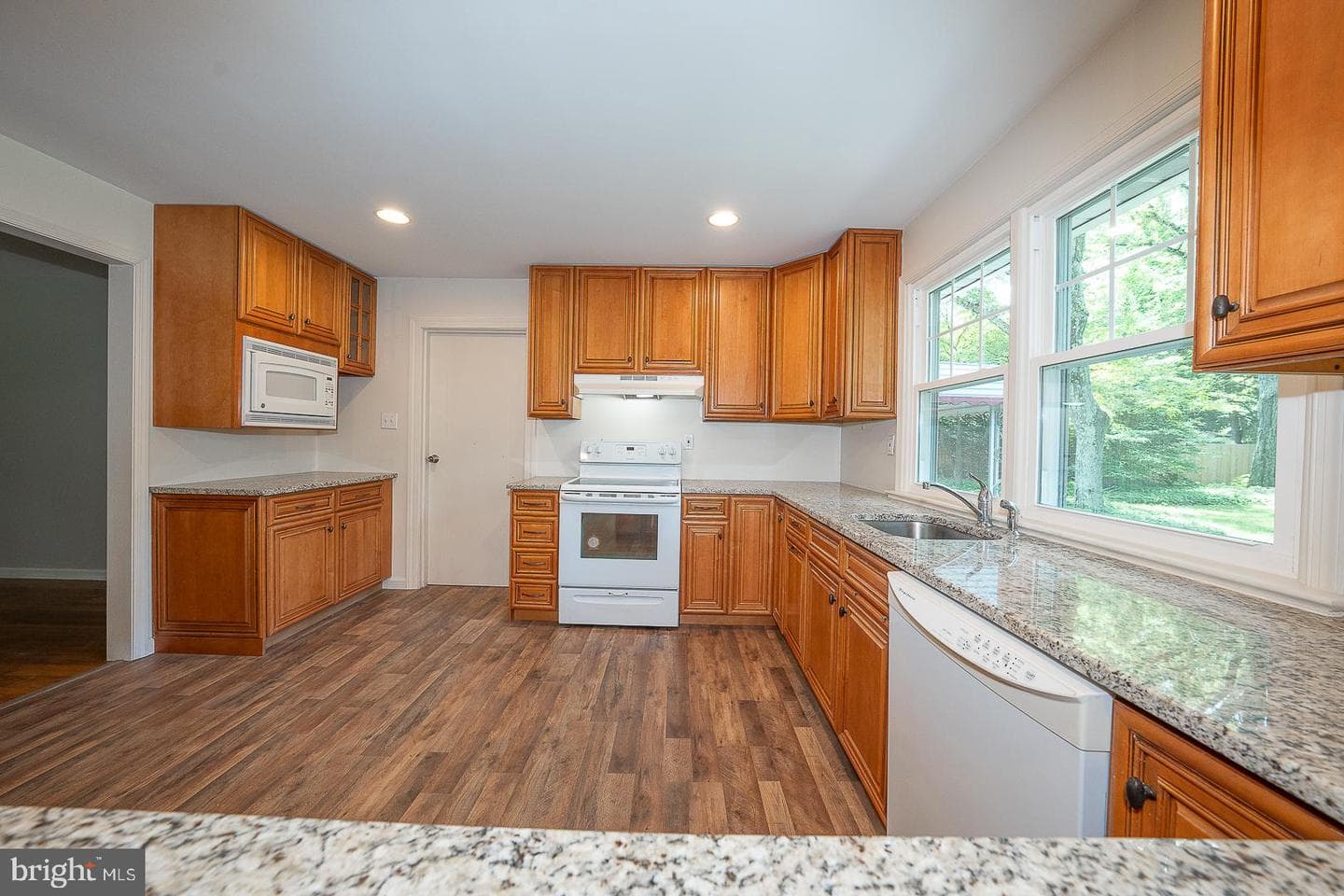 1420 E Boot Road photo 8