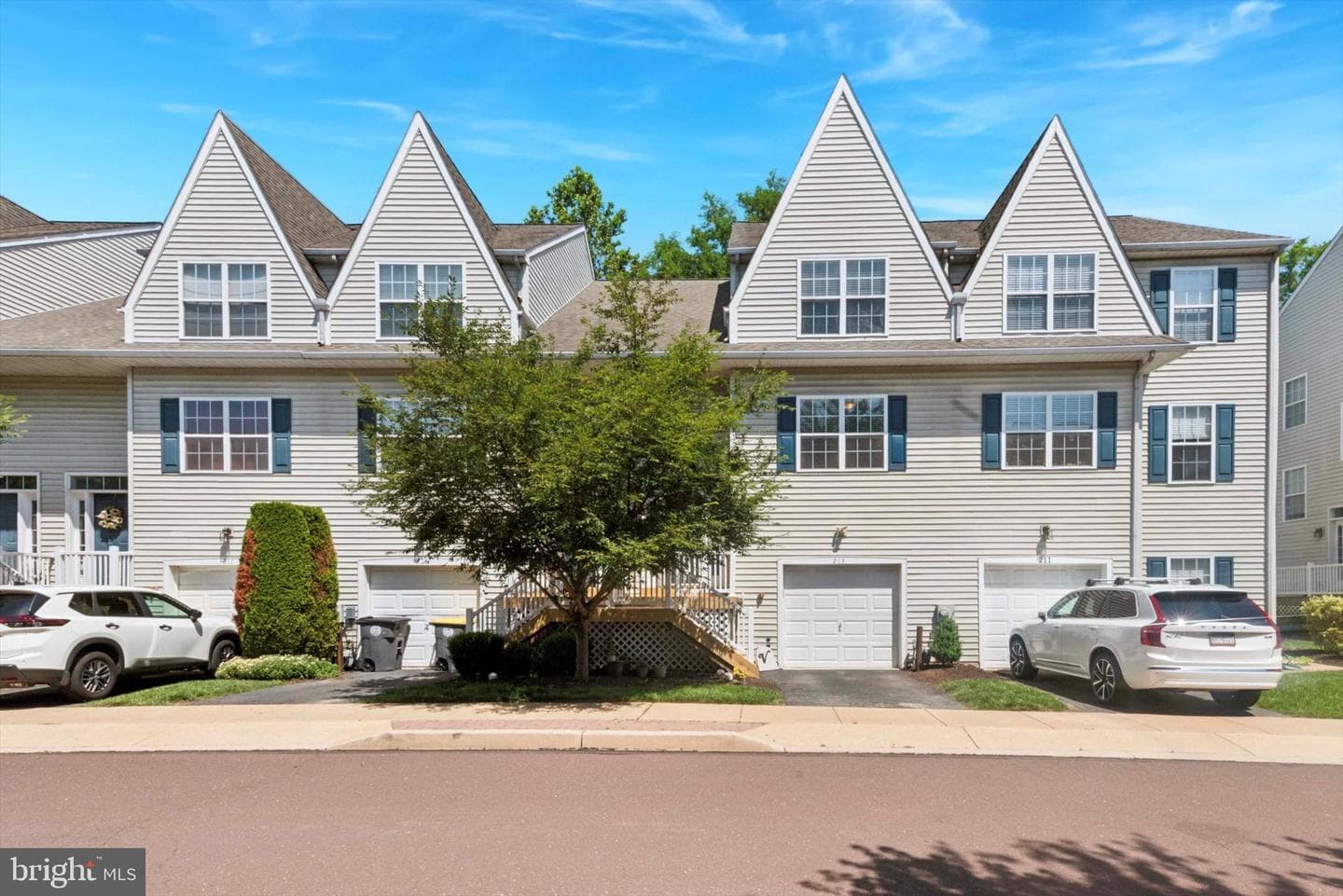 213 Buchanan Court