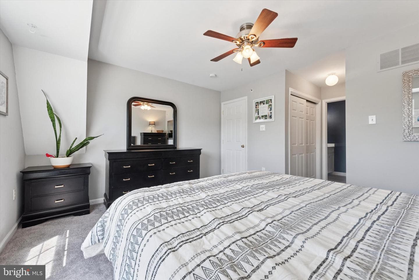 213 Buchanan Court photo 14