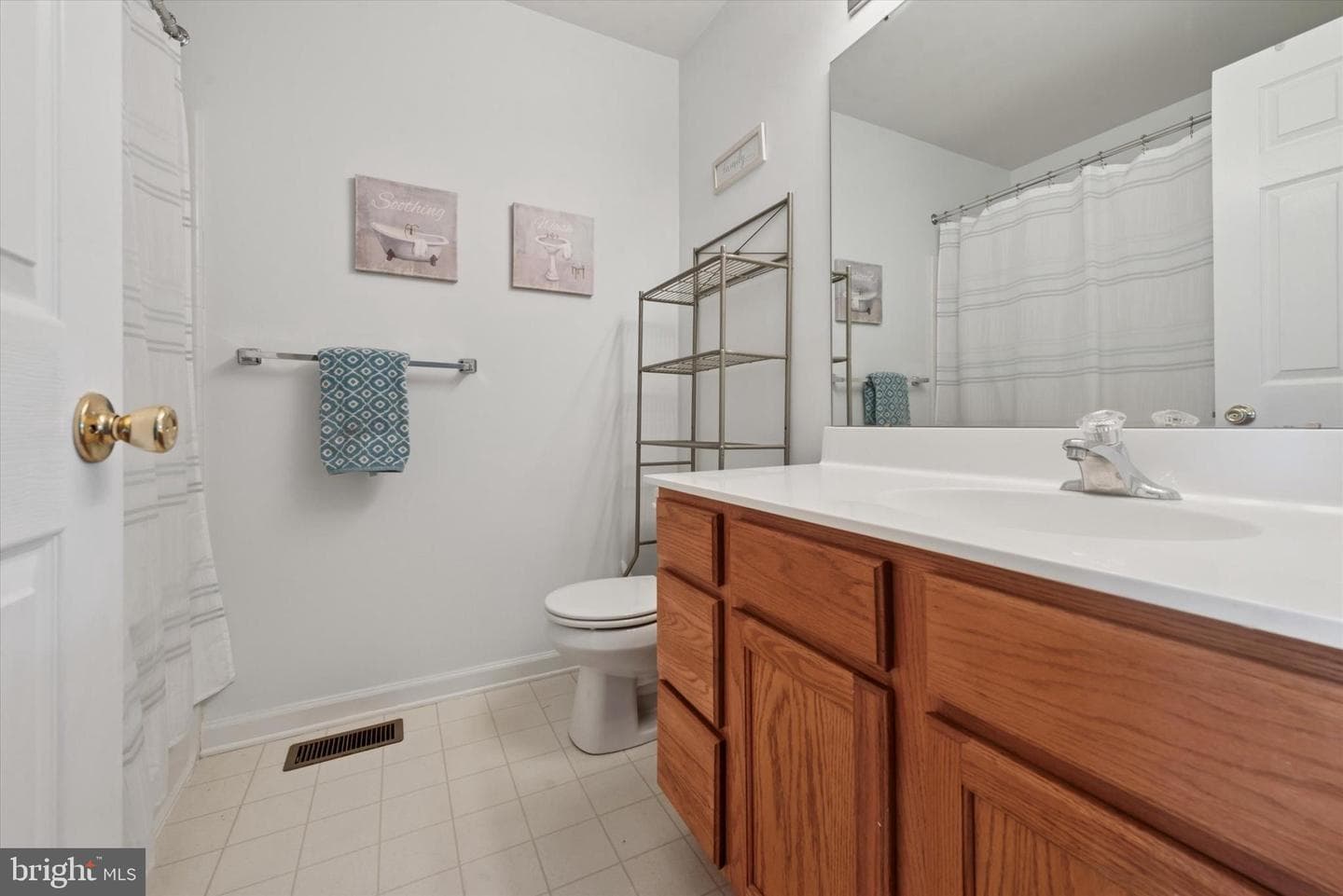 213 Buchanan Court photo 20