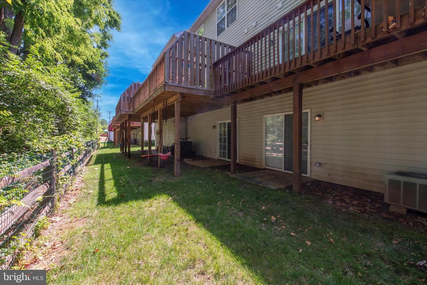 213 Buchanan Court photo 25