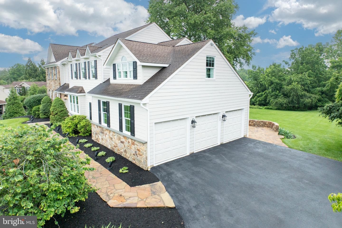 69 Fairfield Lane photo 4